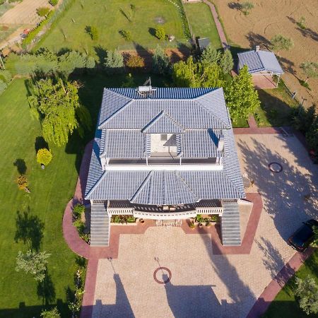 Villa In Nature Mitopoli Екстериор снимка