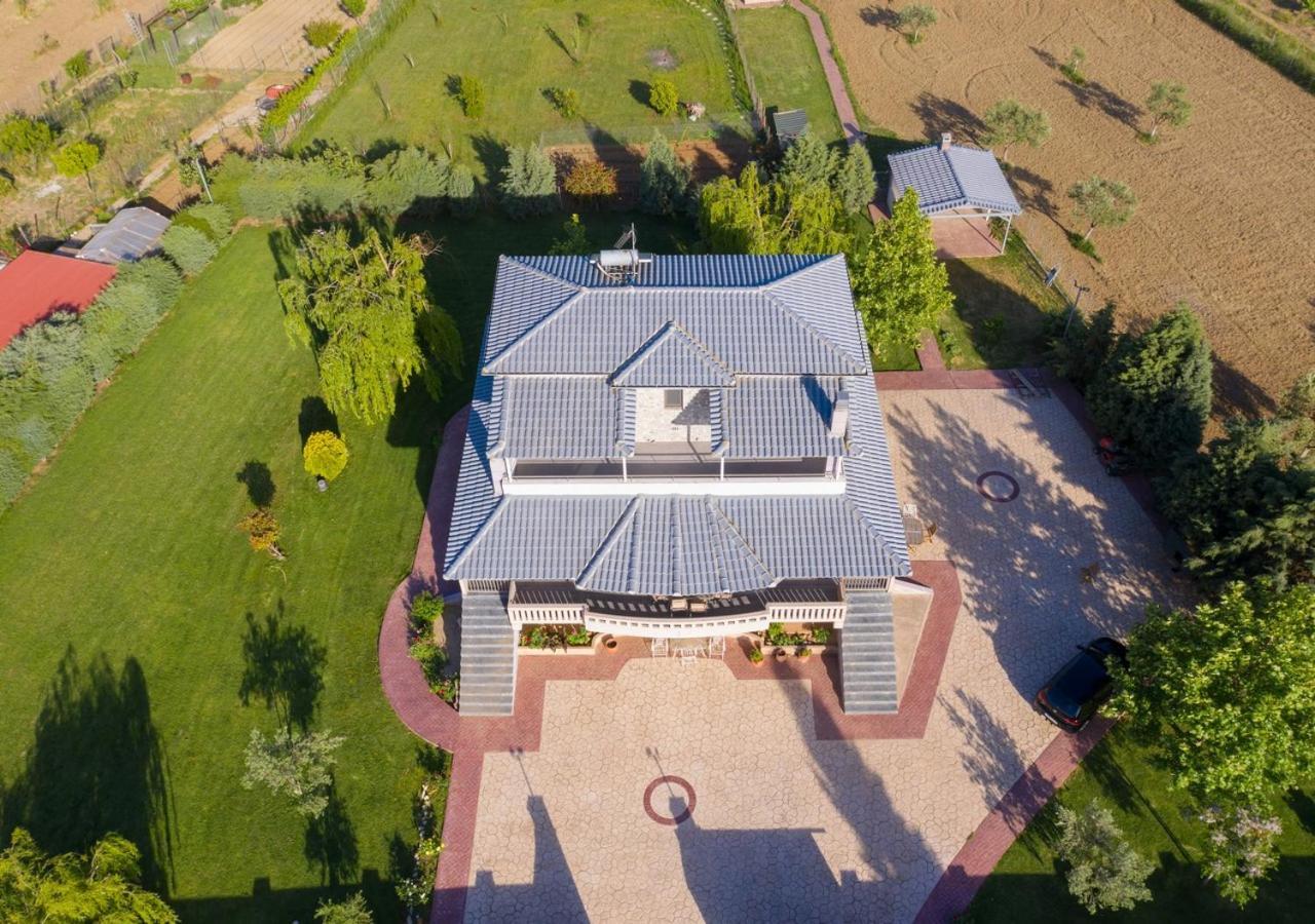 Villa In Nature Mitopoli Екстериор снимка